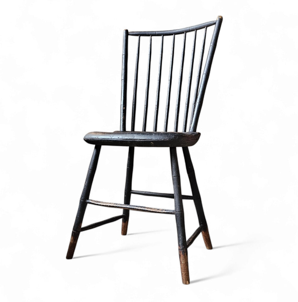 Early 19th Century Antique Fan Back Windsor Chair With Original Paint