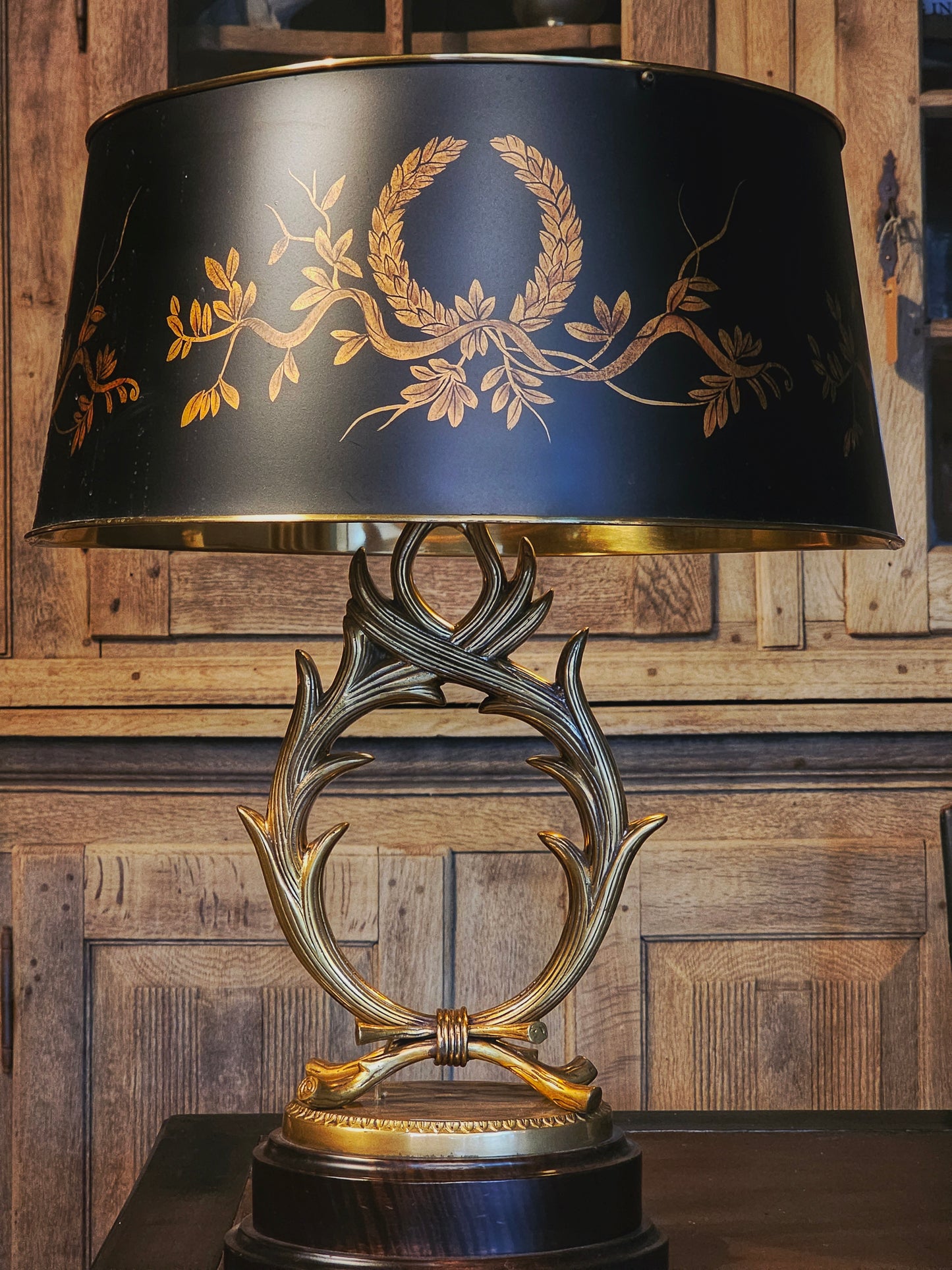 Mid 20th Century Frederick Cooper Brass Laurel Wreath Table Lamp