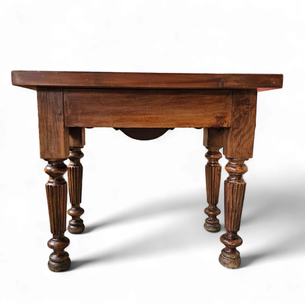 Early 20th Century French Provincial Side Table in Walnut