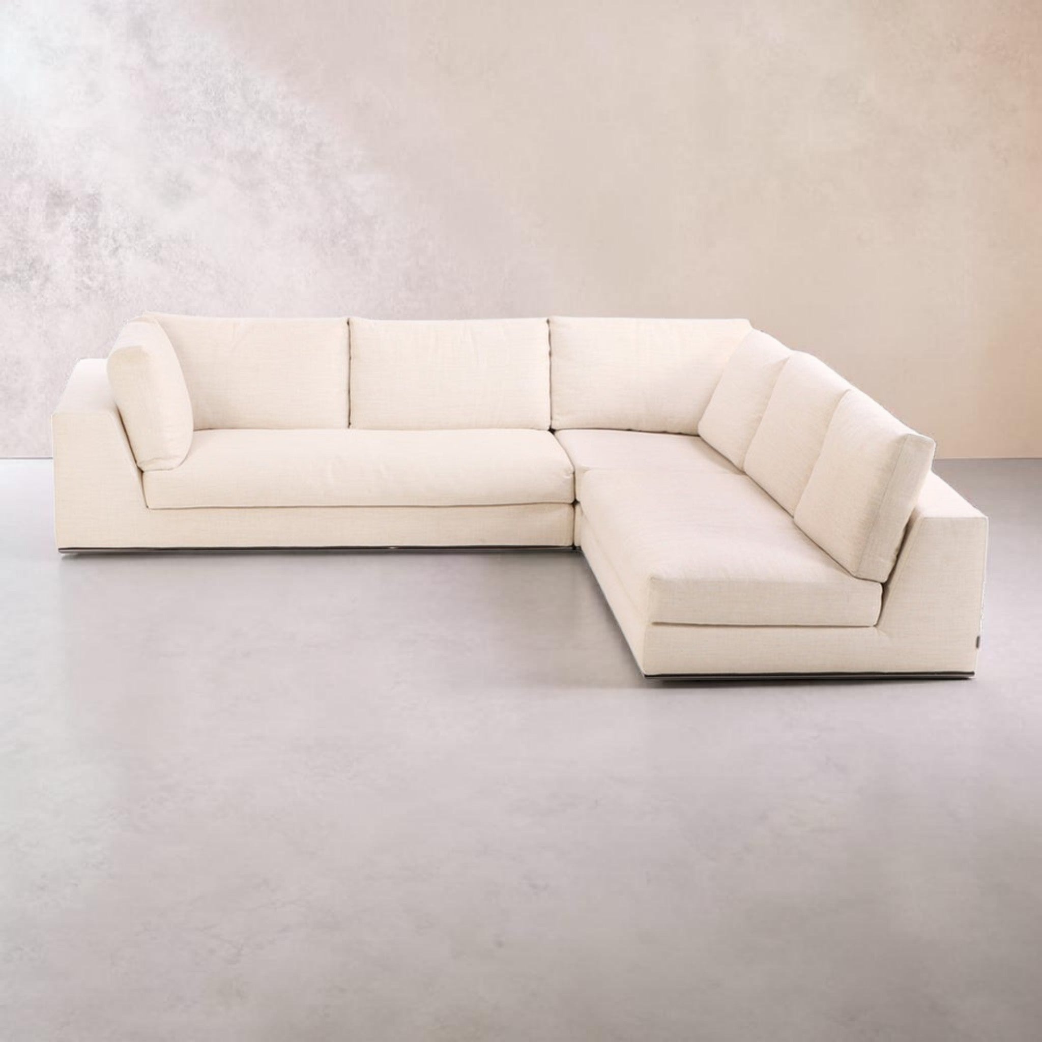 Minotti Hamilton 3-Piece Sectional – Custom Linen Fabric, Chrome