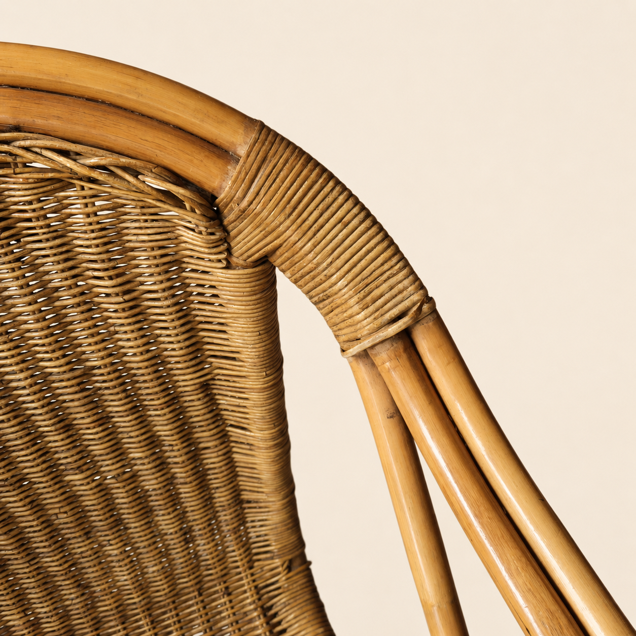 Mid-Century Modern Rattan Lounge Chairs in the Style of Paul McCobb, Pair