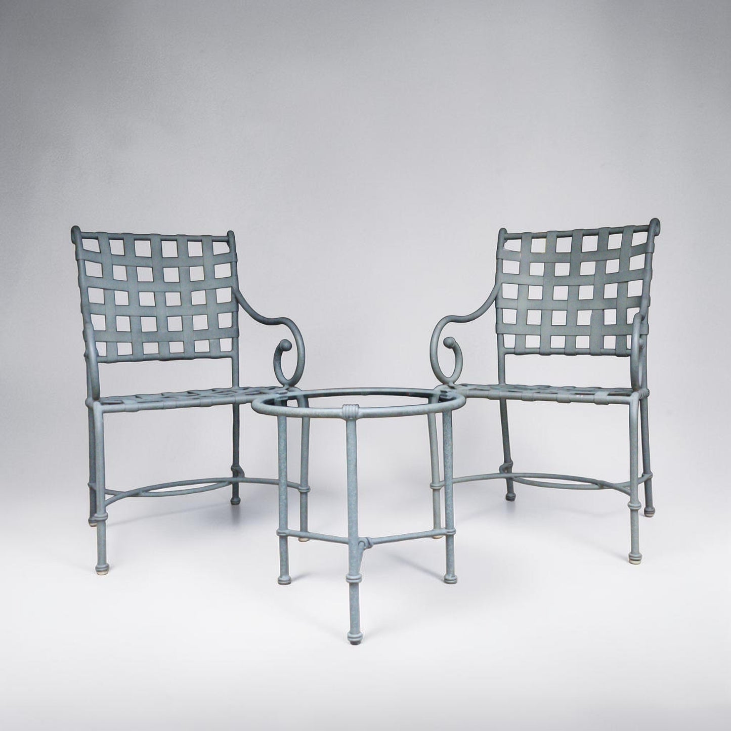 Brown Jordan Florentine Three-Piece Patio Set in Speckled Charcoal Finish